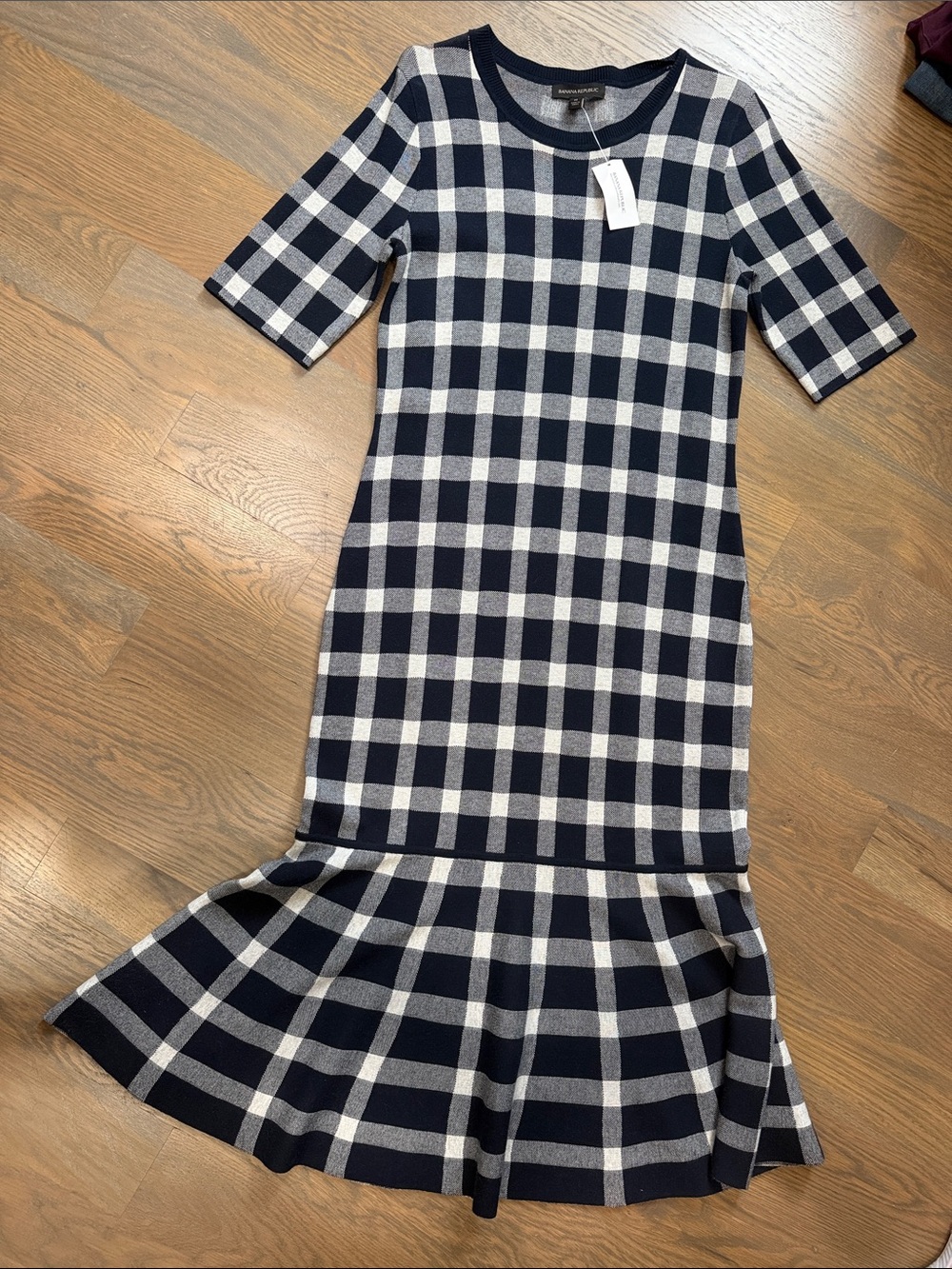 NWT Banana Republic Navy & White Check Knit Ruffle Hem Kids Dress